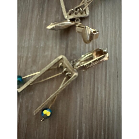 VTG Lewis Segal Clip On Peacock Irredescent Color  Earrings. Signed - Picture 4 of 6